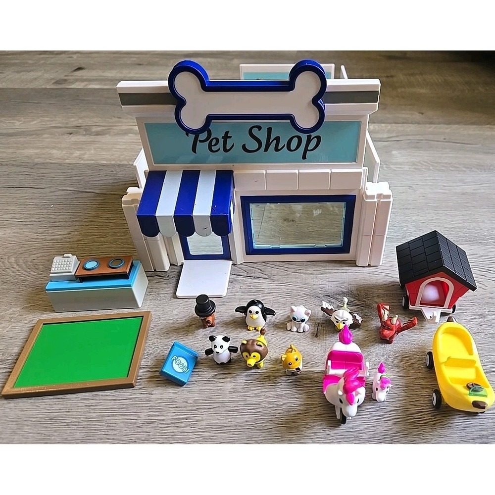 Roblox Celebrity Adopt Me Pet Shop Playset Lot w/ Animals